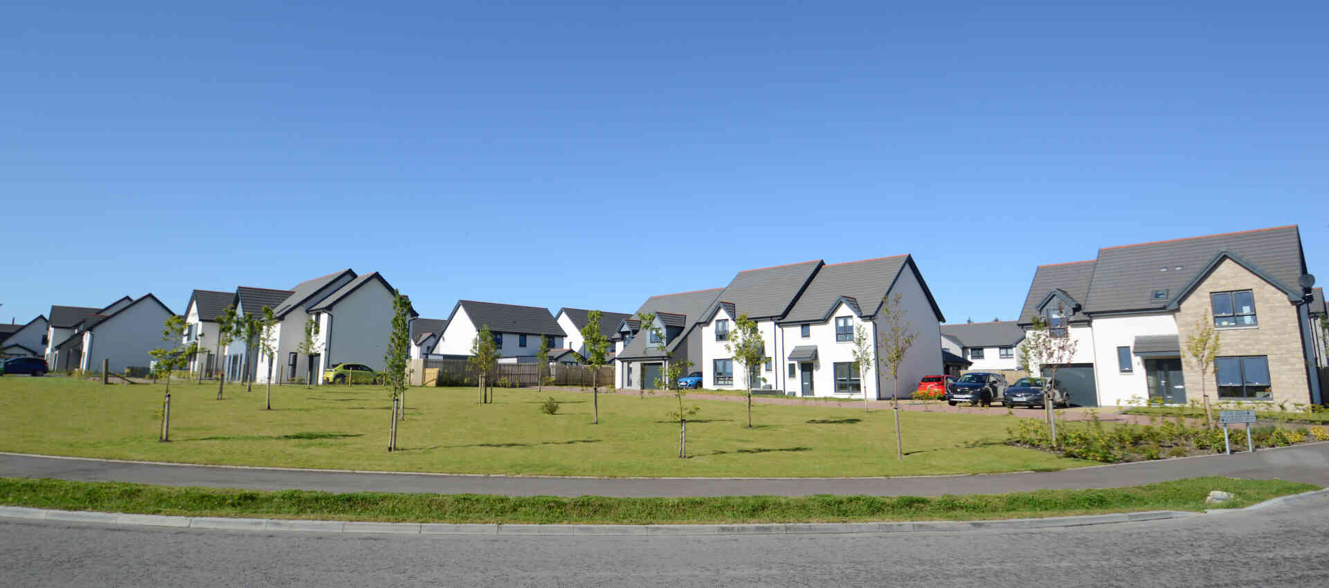 Streetscape of new build homes in South Glassgreen, part of Elgin South.