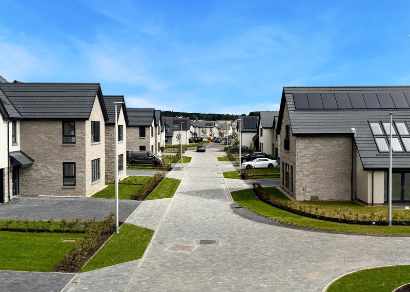 Dundee Inverarity street scene